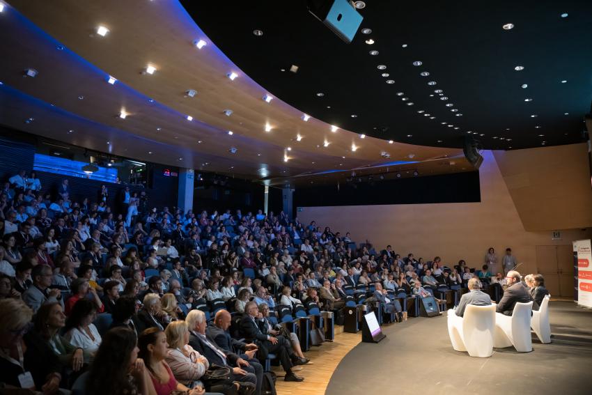 Taula inaugural amb les entitats organitzadores del 2n Congrés de Salut i Món Local