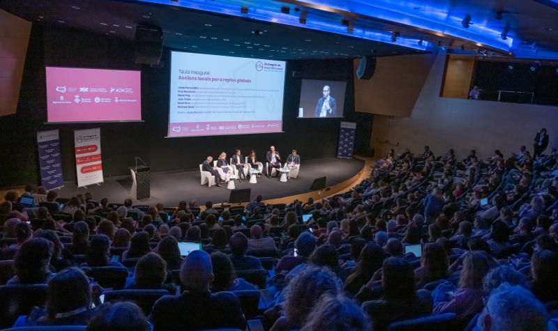 Taula inaugural amb les entitats organitzadores del 2n Congrés de Salut i Món Local