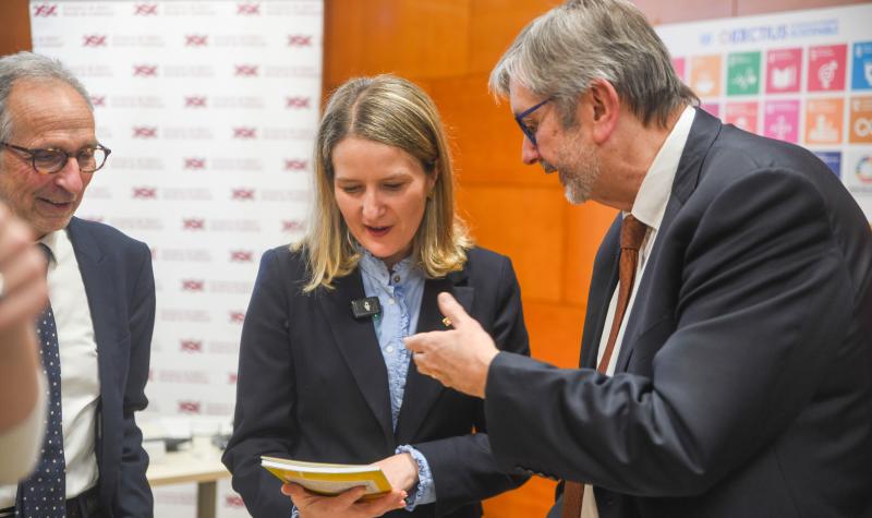 La consellera Martínez Bravo, a la Junta General del CSC